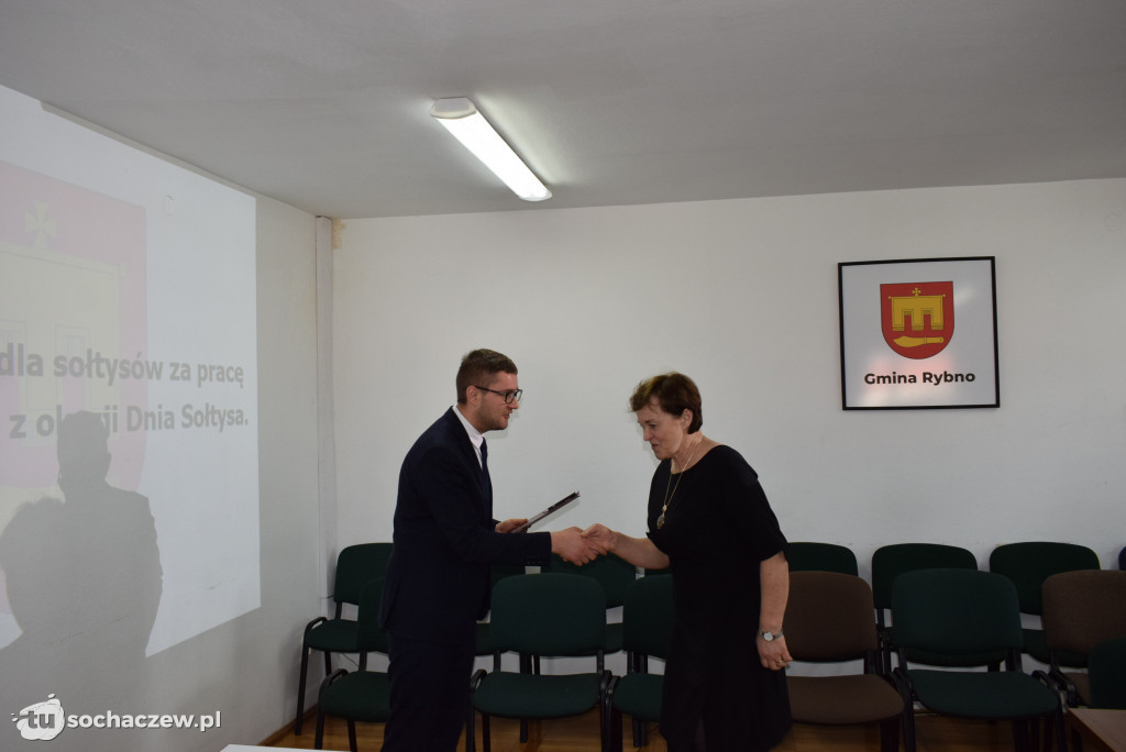 XXI Sesja Rady Gminy Rybno: o bezpieczeństwie podczas ferii, stypendiach i Dniu Sołtysa