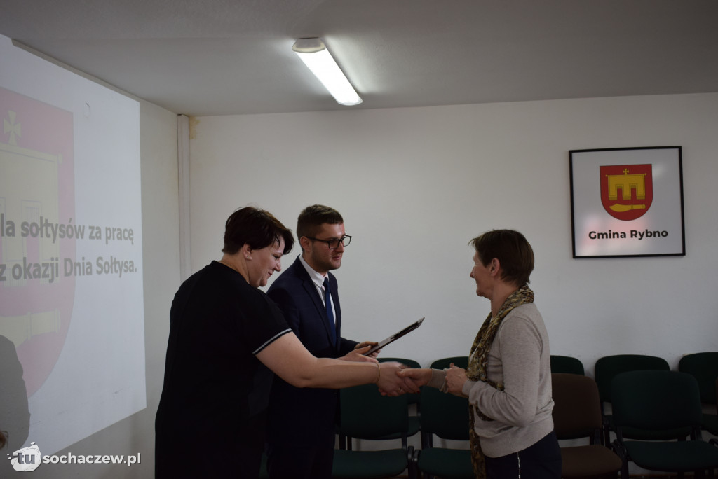 XXI Sesja Rady Gminy Rybno: o bezpieczeństwie podczas ferii, stypendiach i Dniu Sołtysa