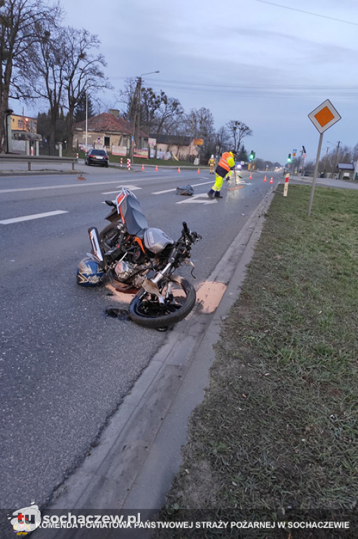 KPPSP Sochaczew w walce o życie motocyklisty w Paprotni