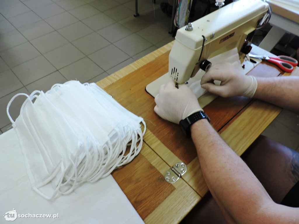 Ruszyła produkcja maseczek w Zakładzie Karnym w Łowiczu