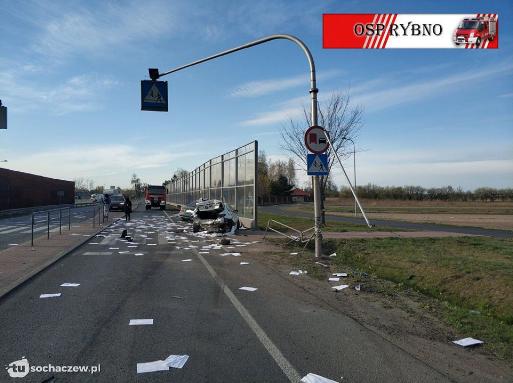 Zderzenie dwóch BMW w Żdżarowie