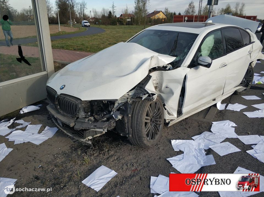 Zderzenie dwóch BMW w Żdżarowie