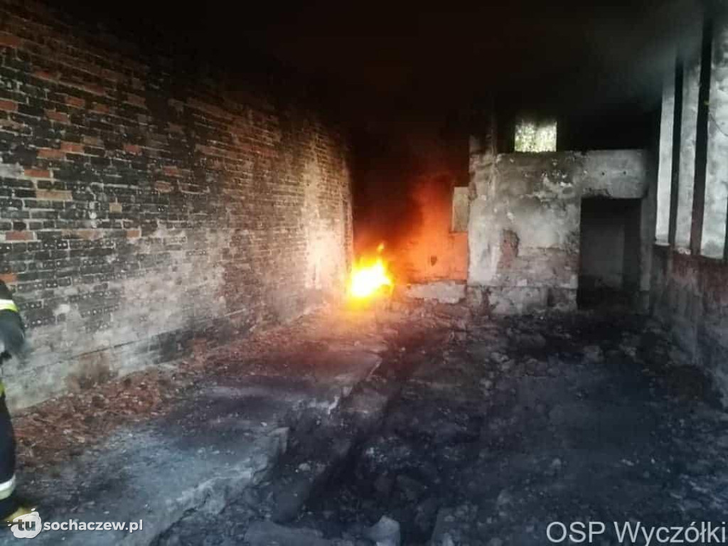 Pożar w starej cegielni w Boryszewie