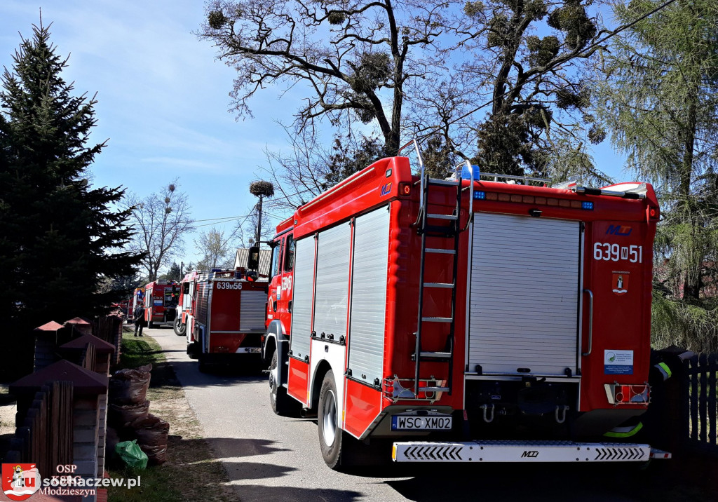 Trudny pożar na posesji w gminie Iłów