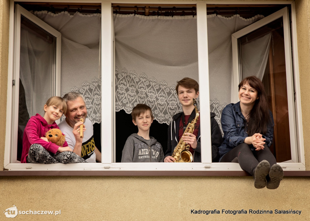 Kwarantanna projekt fotograficzny. Zrodził się z potrzeby serca, by dać radość w tym trudnym  czasie