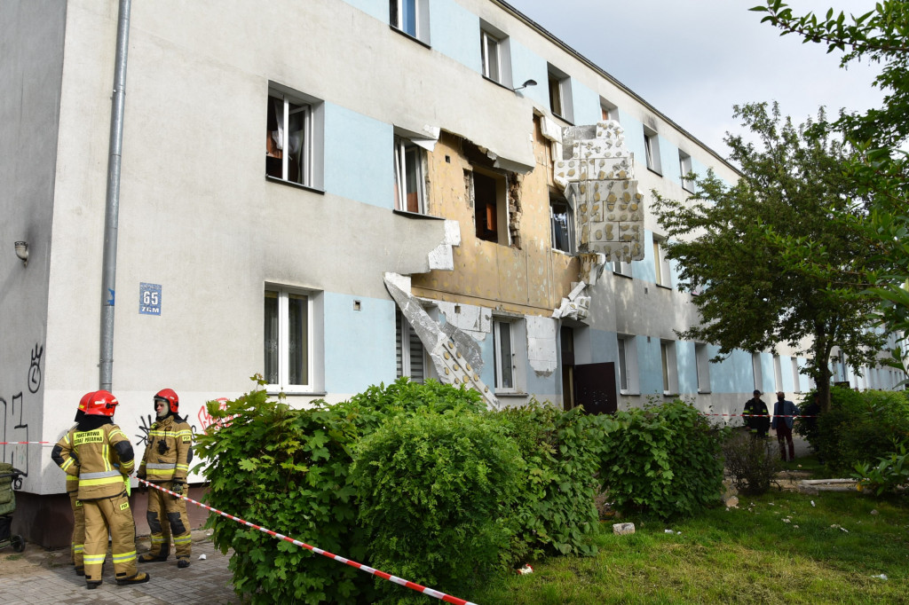 Wybuch gazu w Płońsku. Kobietę wyrzuciło przez okno