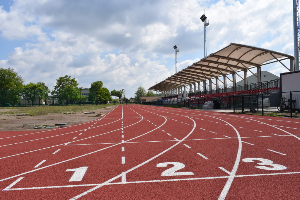 Stadion przy Warszawskiej nabiera blasku