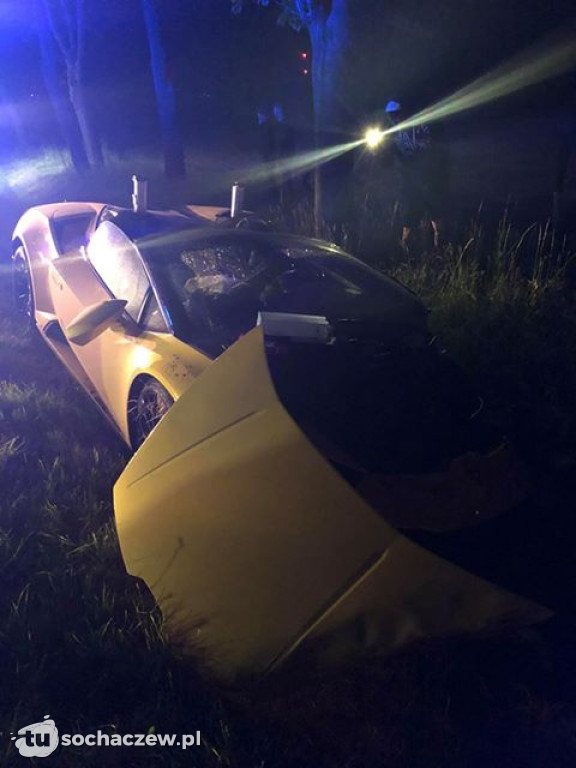Piłkarz Marcin Bułka rozbił Lamborghini w Wyszogrodzie