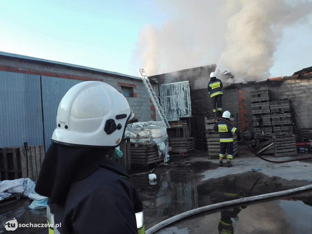 Pożar budynków gospodarczych w Justynowie