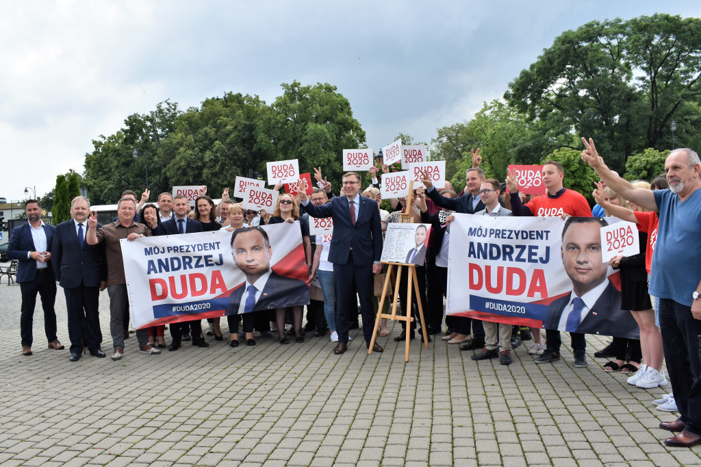 Konferencja Społecznego Komitetu Poparcia dla Andrzeja Dudy w Sochaczewie