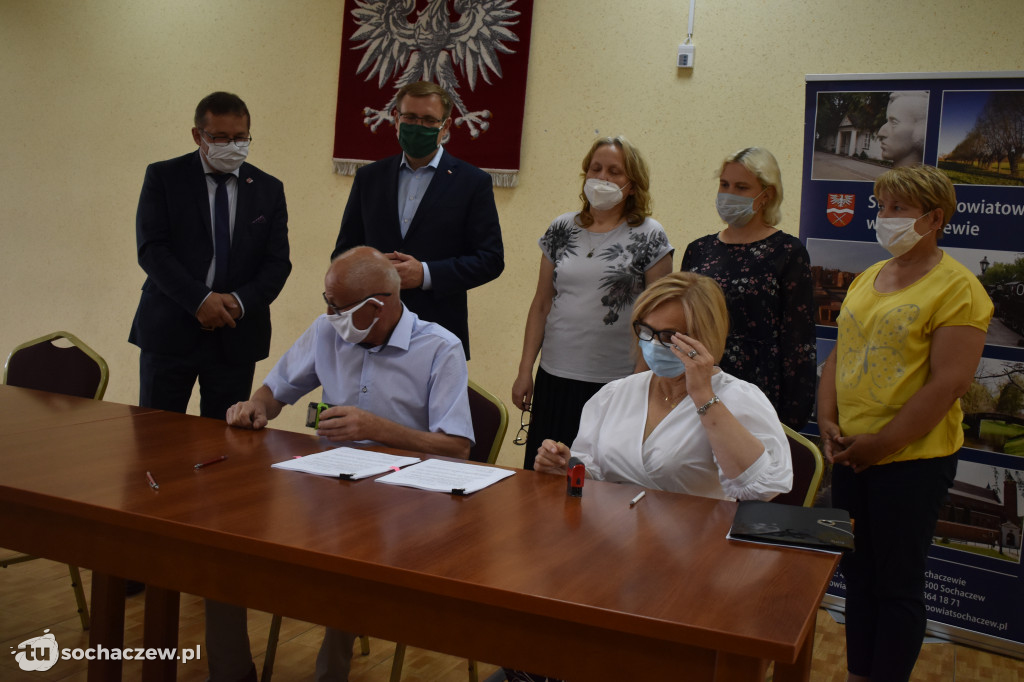 Umowa na przebudowę ul. Wyzwolenia w Iłowie podpisana