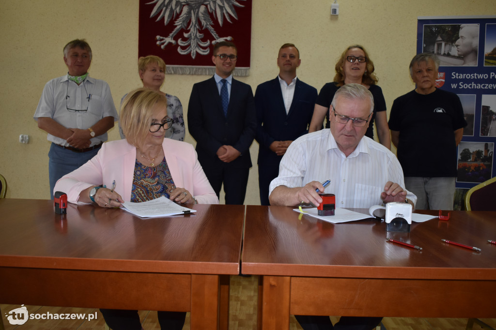 Ruszają remonty dróg w gminach Teresin i Rybno