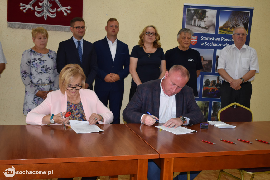 Ruszają remonty dróg w gminach Teresin i Rybno