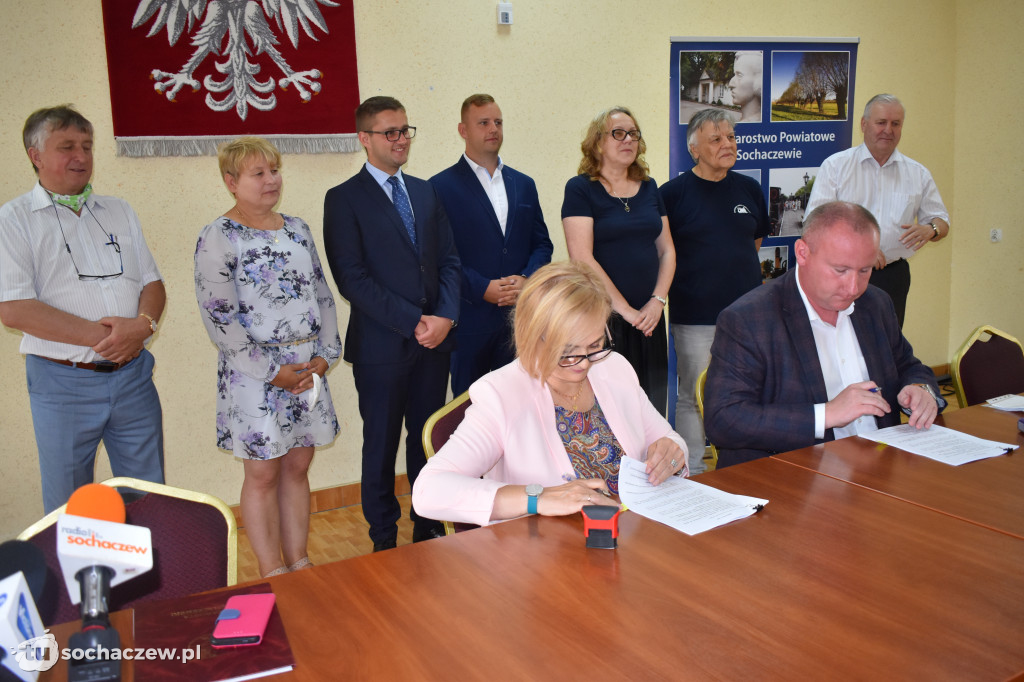Ruszają remonty dróg w gminach Teresin i Rybno