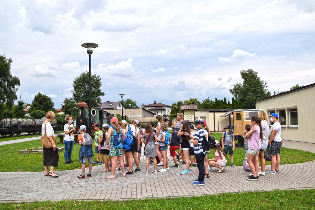 Wakacje z Wąskotorówką 2020 . Program zajęć