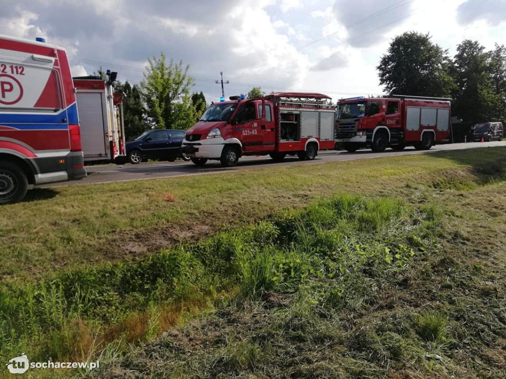 Wypadek w Woli Pasikońskiej z udziałem trzech samochodów.