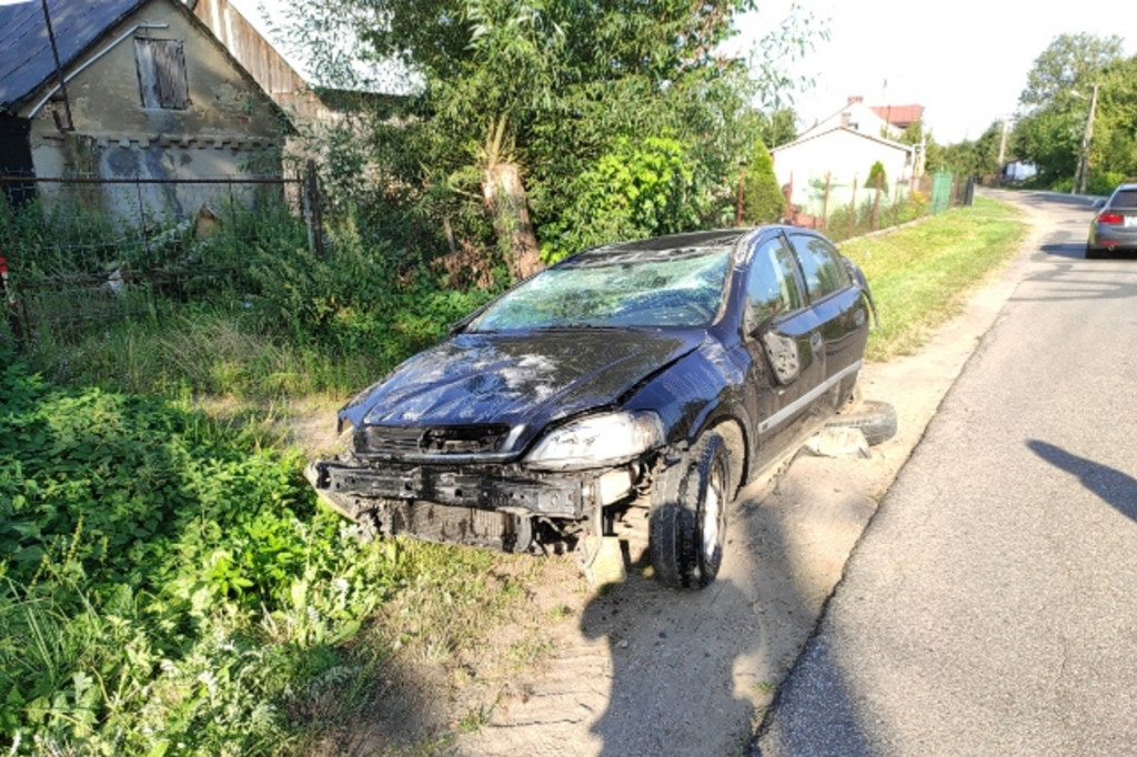 Ostre dachowanie w Nasielsku z udziałem młodego sochaczewianina