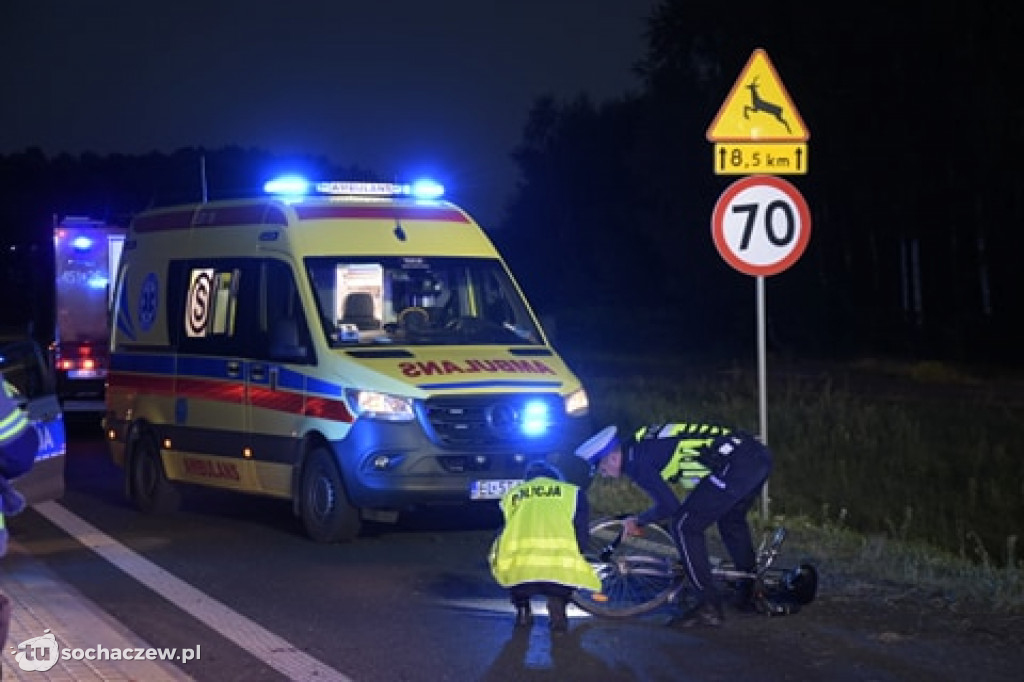 Potrącenie rowerzystki przez ciężarówkę. Kobieta trafiła do szpitala