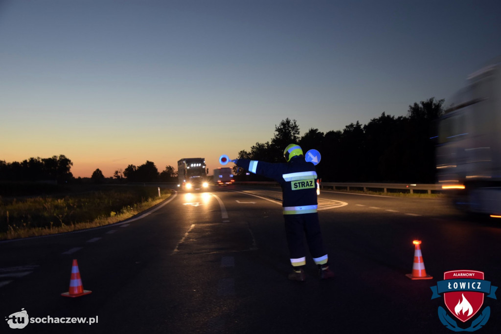 Potrącenie rowerzystki przez ciężarówkę. Kobieta trafiła do szpitala