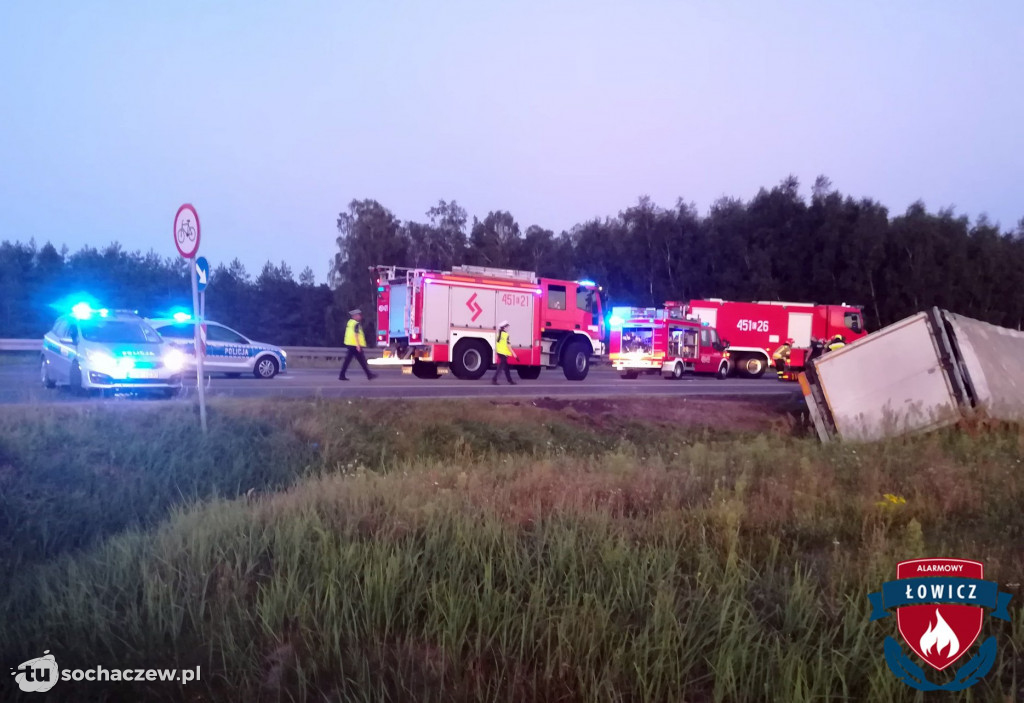 Potrącenie rowerzystki przez ciężarówkę. Kobieta trafiła do szpitala