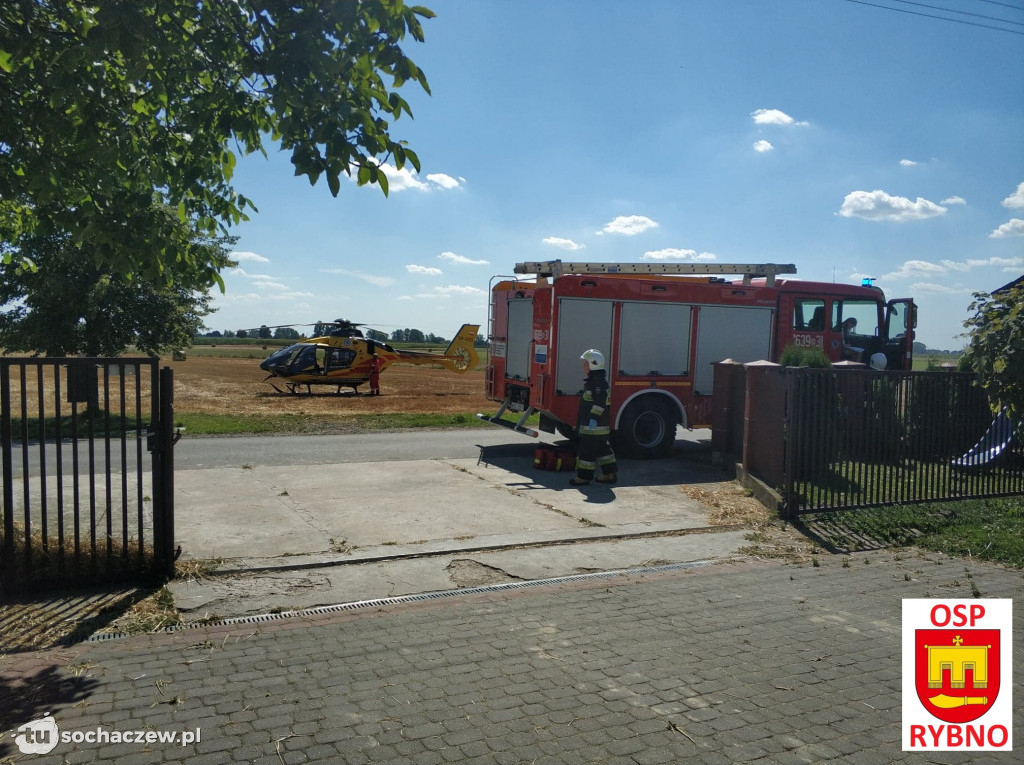 Wypadek podczas żniw w Ludwikowie. Kombajnistę w ciężkim stanie zabrał LPR