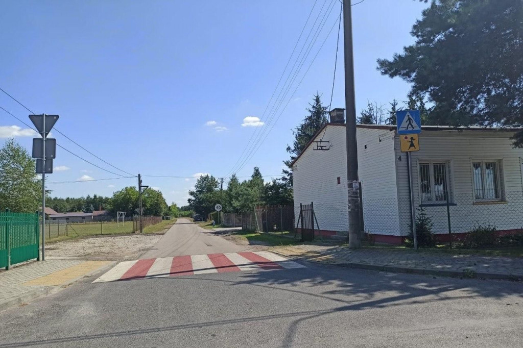 Droga do szkoły w powiecie sochaczewskim