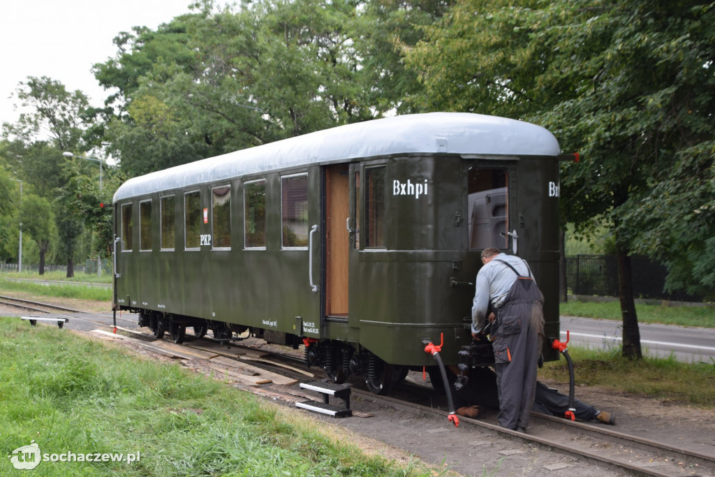 Wyremontowany wagon sochaczewskiej wąskotorówki