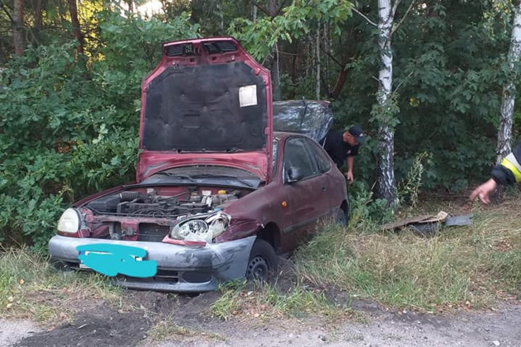 Tajemnicze auto w Plecewicach
