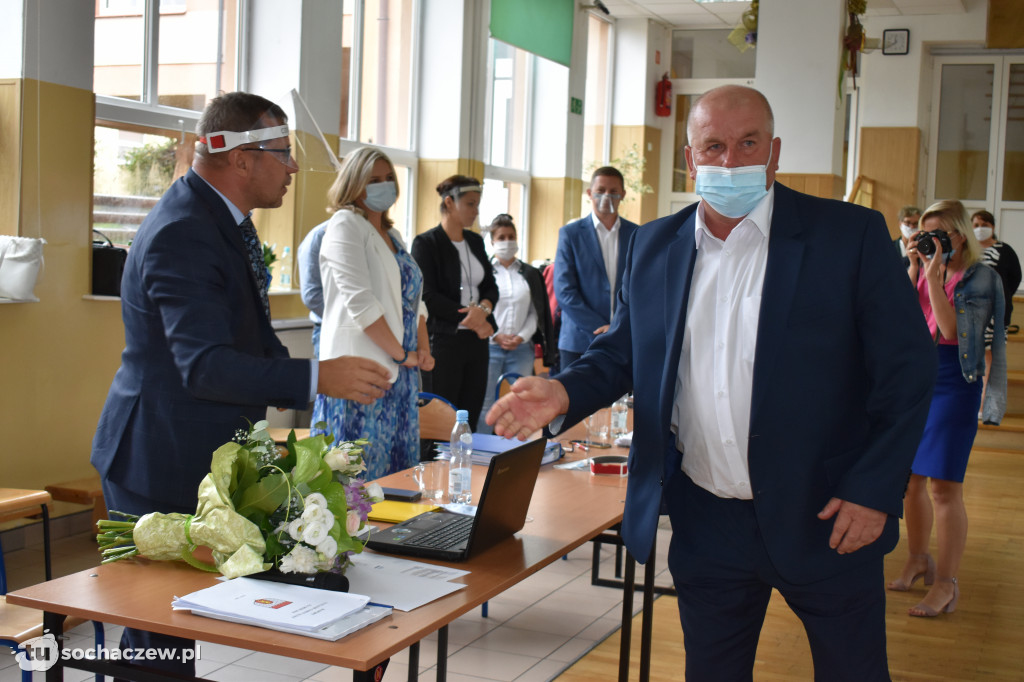 Wójt Jan Kraśniewski bez wotum, ale z absolutorium