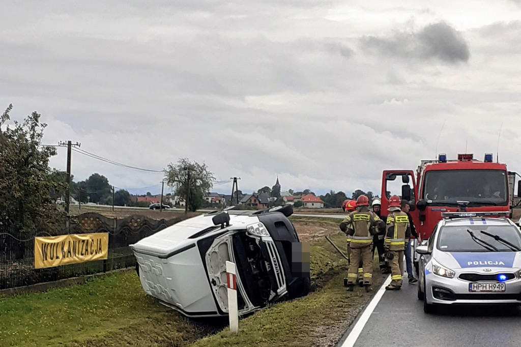 Kolejne zderzenie samochodów na słynnym zakręcie w Brzozowie