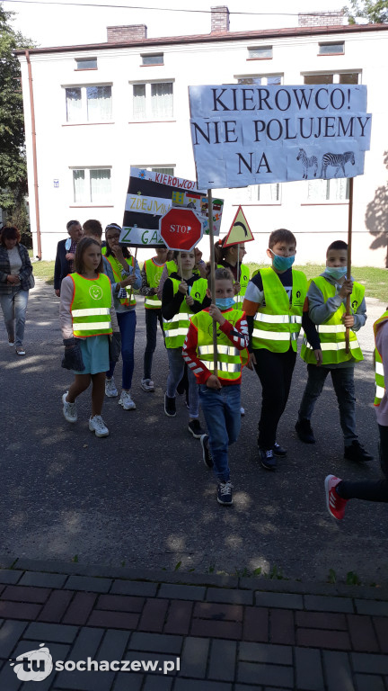 Widoczni na drodze w Brzozowie Starym