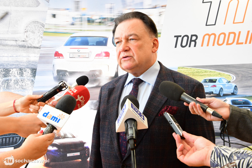 Szkolenia dla kierowców na Torze Modlin