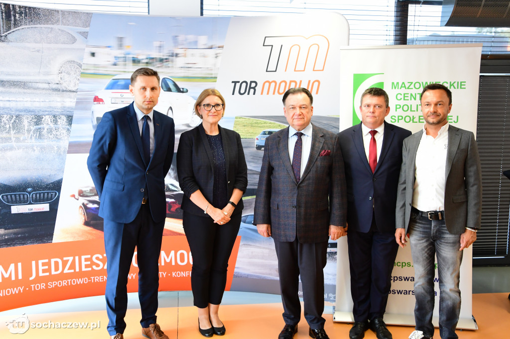 Szkolenia dla kierowców na Torze Modlin