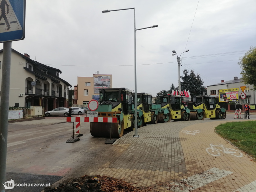 Nowy asfalt na 15 Sierpnia
