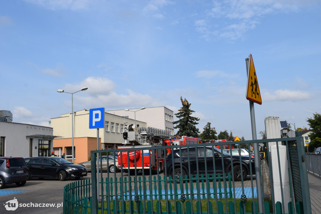 Alarm bombowy w Szkole Podstawowej nr 4
