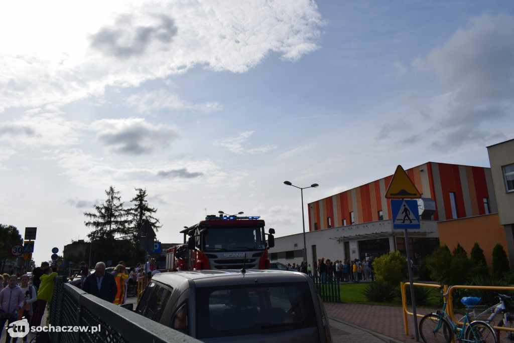 Alarm bombowy w Szkole Podstawowej nr 4