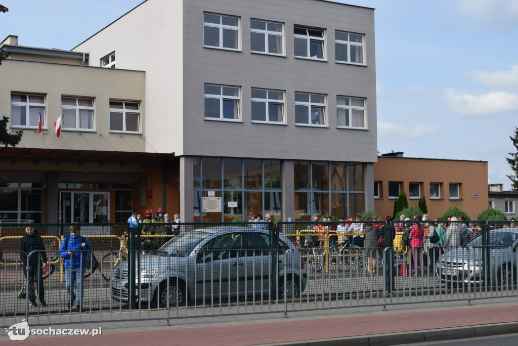 Alarm bombowy w Szkole Podstawowej nr 4