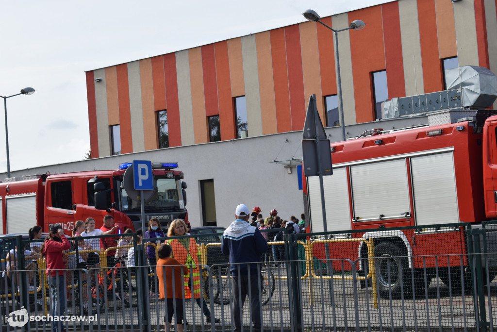 Alarm bombowy w Szkole Podstawowej nr 4