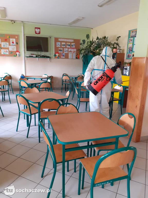Covid w szkole w Brzozowie. Dezynfekcja przeprowadzona