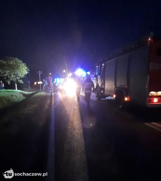 Zderzenie mercedesa z ciągnikiem sadowniczym w Giżycach