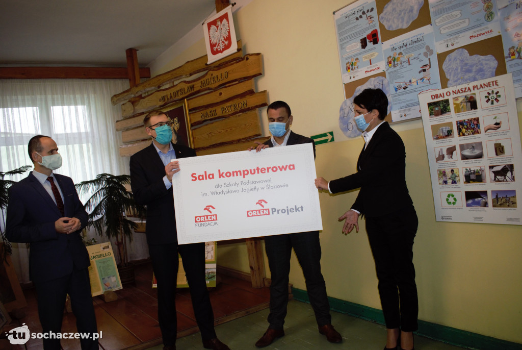 Nowa sala komputerowa w Śladowie