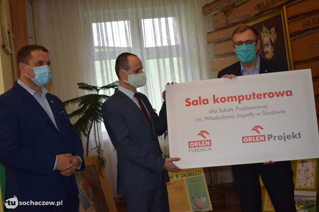 Nowa sala komputerowa w Śladowie