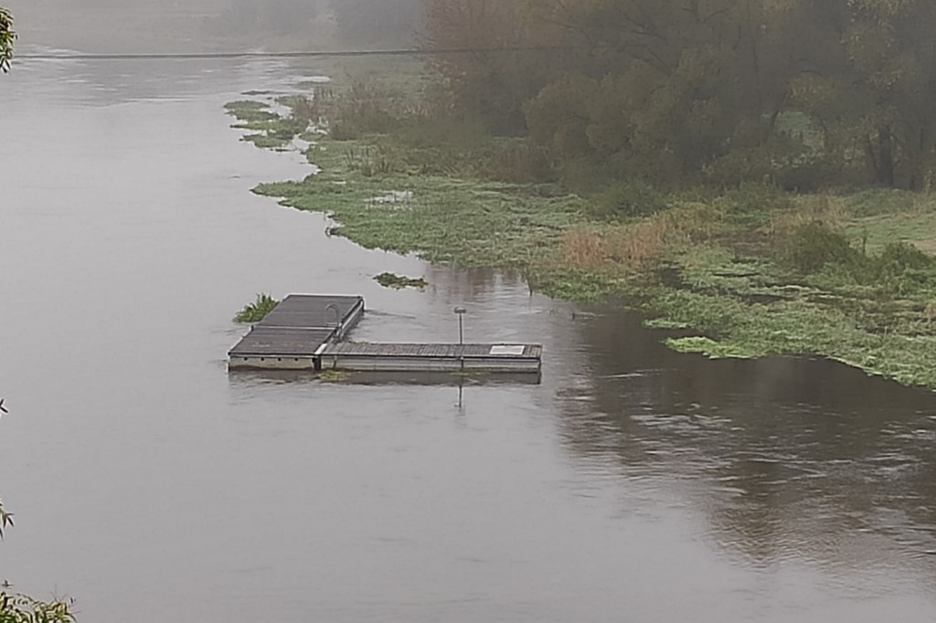 Pomost w ucieczce z przystani na Bzurą