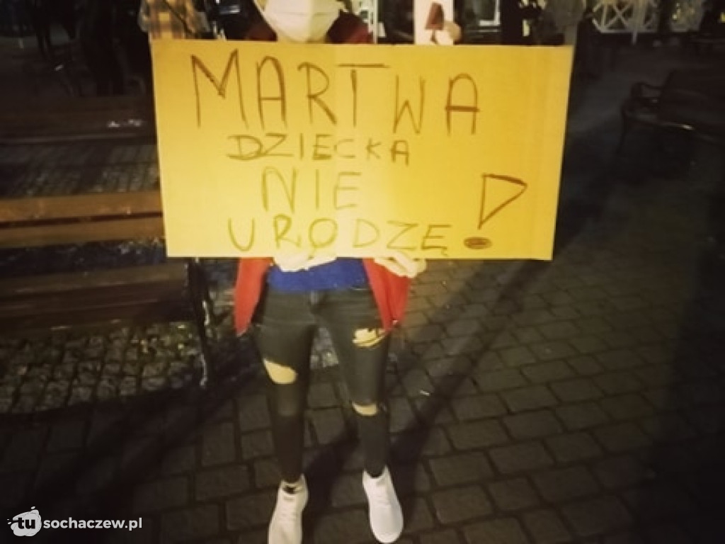 Kobiety protestują na pl. Kościuszki