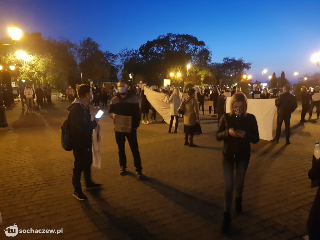 Kobiety protestują na pl. Kościuszki