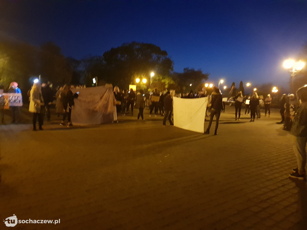 Kobiety protestują na pl. Kościuszki