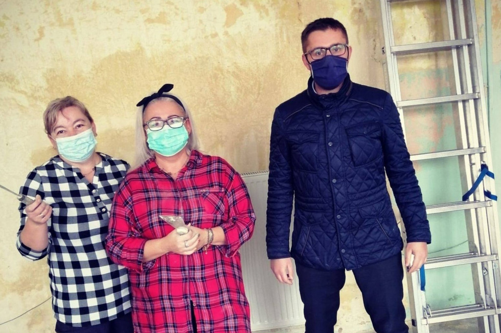 Gmina Rybno. Remont budynku socjalnego w Złotej na finiszu