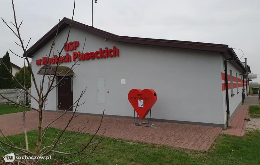 Serce na nakrętki w Budkach Piaseckich