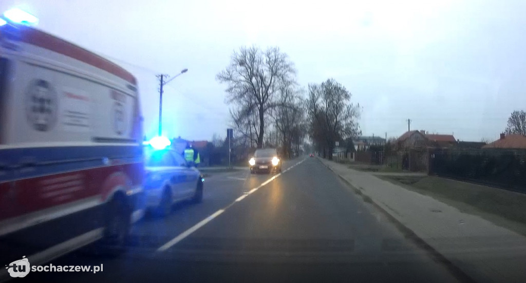 Kąty. Policjanci i ratownicy pomogli seniorowi z zanikami pamięci