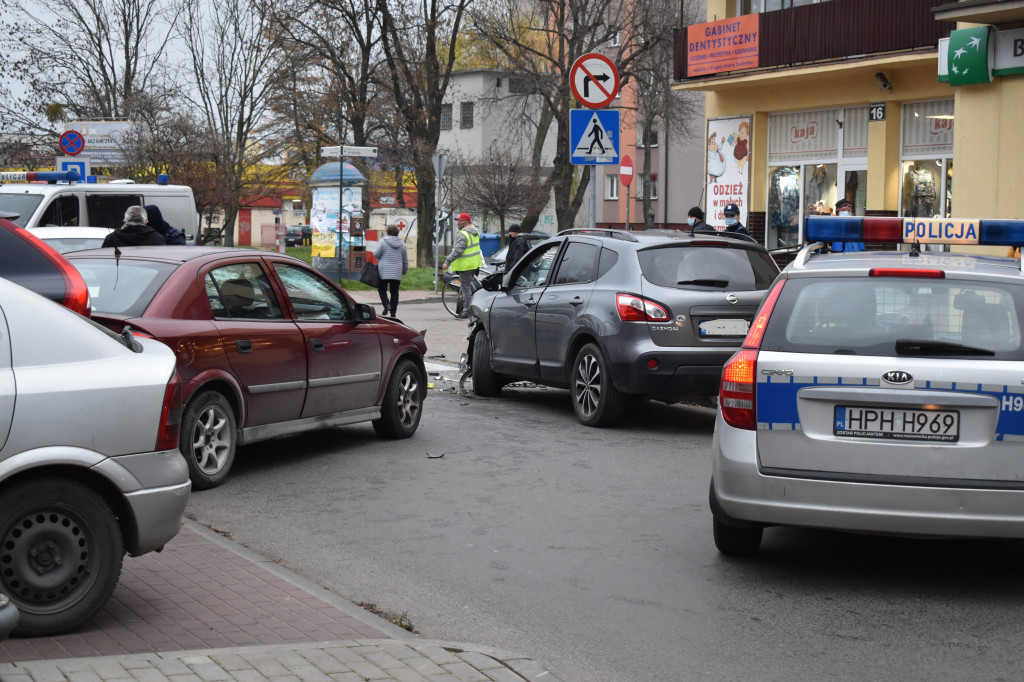 Zderzenie czterech samochodów przy Żeromskiego